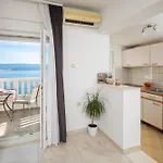Seaview Gogi سيلينا