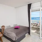 شقة Seaview Gogi سيلينا