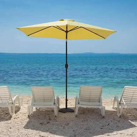 Seaview Gogi