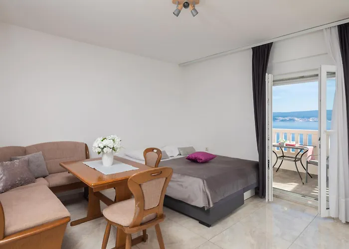 Apartamento Seaview Gogi *